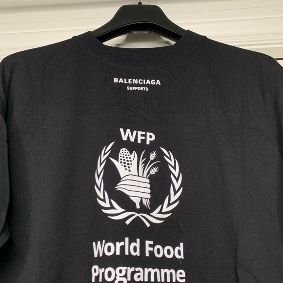 Balenciaga "WFP" Logo Black T-Shirt - World Food Programme - Picture 2 of 8